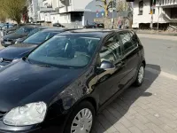 Second-hand VW Golf V 85 CP (62 kW) 2007 Negru Berlinǎ