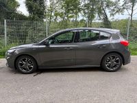 Gebraucht Ford Focus ST-Line 151 PS (111 kW) 2019 Grau Limousine