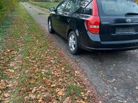 Gebraucht Kia Ceed 90 PS (66 kW) 2012 Schwarz Kleinwagen