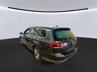 Gebraucht VW Passat R-line 122 PS (89 kW) 2023 Grau Kombi