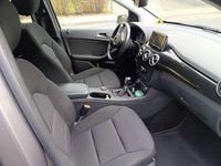 Gebraucht Mercedes B180 122 PS (89 kW) 2013 Silber Van / Kleinbus