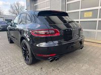 Gebraucht Porsche Macan Turbo 400 PS (294 kW) 2015 Tiefschwarzmetallic SUV