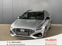 Neu Hyundai i30 Comfort 101 PS (74 kW) 2025 Shimmering silver Kombi