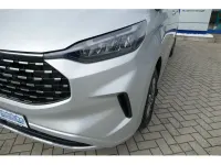Gebraucht Ford Tourneo Titanium 136 PS (100 kW) 2025 Silber Van / Kleinbus