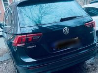 Second-hand VW Tiguan 150 CP (110 kW) 2017 Negru SUV