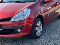 Gebraucht Renault Clio III Expression 55 PS (40 kW) 2006 Rot Limousine