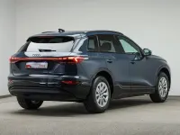 Gebraucht Audi Q6 e-tron Advanced 185 kW (252 PS) 2025 Plasmablau metallic SUV
