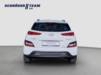 Gebraucht Hyundai Kona Select 100 kW (136 PS) 2023 Weiß SUV