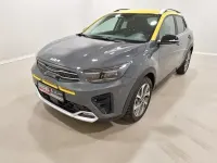 Gebraucht Kia Stonic GT-Line 120 PS (88 kW) 2022 Perennialgrau met./gelb SUV