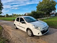 Gebraucht Renault Clio III 75 PS (55 kW) 2012 Weiß Kleinwagen