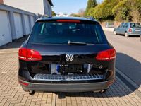 Gebraucht VW Touareg 204 PS (150 kW) 2015 Schwarz SUV