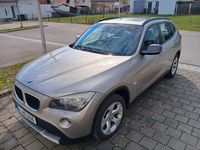 Gebraucht BMW X1 143 PS (105 kW) 2010 Gold SUV