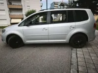 Gebraucht VW Touran Comfortline 105 PS (77 kW) 2011 Grau Van / Kleinbus