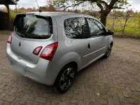 Gebraucht Renault Twingo Initiale Paris 75 PS (55 kW) 2014 Silber Kleinwagen