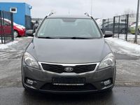 Gebraucht Kia Ceed Sportswagon 116 PS (85 kW) 2011 Grau Kombi