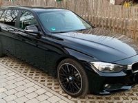 Gebraucht BMW 320 Sport Line 184 PS (135 kW) 2012 Schwarz Kombi