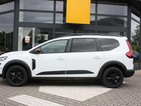 Gebraucht Dacia Jogger Essentiel 101 PS (74 kW) 2024 Arktisweiß Van / Kleinbus