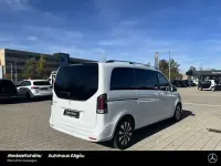 Gebraucht Mercedes V300 Style 237 PS (174 kW) 2025 Bergkristallweiß Van / Kleinbus