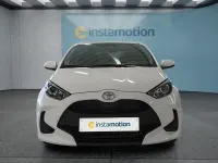 Neu Toyota Yaris 116 PS (85 kW) 2025 Weiß Kleinwagen