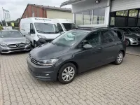 Gebraucht VW Touran Comfortline 150 PS (110 kW) 2020 Grau Van / Kleinbus