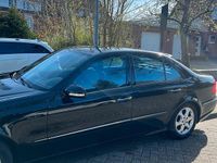 Gebraucht Mercedes E280 231 PS (169 kW) 2007 Schwarz Limousine