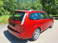 Gebraucht Ford Focus 109 PS (80 kW) 2010 Rot Kombi