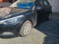 Gebraucht Hyundai i20 Trend 101 PS (74 kW) 2015 Schwarz Kleinwagen