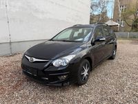 Gebraucht Hyundai i30 Classic 90 PS (66 kW) 2011 Schwarz Kombi