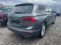 Gebraucht VW Tiguan Allspace Life 150 PS (110 kW) 2023 Grau SUV