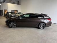 Gebraucht Hyundai i40 Premium 141 PS (103 kW) 2016 Braun Kombi
