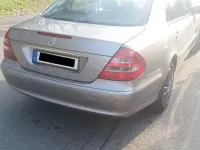 Gebraucht Mercedes E240 177 PS (130 kW) 2003 Silber Limousine