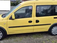 Gebraucht Opel Combo Edition 90 PS (66 kW) 2010 Gelb Van / Kleinbus