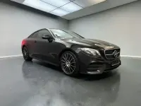 Gebraucht Mercedes E220 AMG line 194 PS (142 kW) 2019 Schwarz Coupé