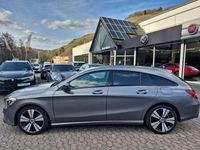 Gebraucht Mercedes CLA180 Night 122 PS (89 kW) 2018 Mountaingrau  met. Limousine
