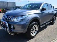 Gebraucht Mitsubishi L200 Plus 181 PS (133 kW) 2015 Grau Pickup