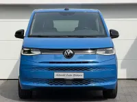 Second-hand VW Multivan Life 204 CP (150 kW) 2023 Albastru Monovolum