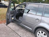 Gebraucht VW Touran 140 PS (102 kW) 2014 Grau Van / Kleinbus