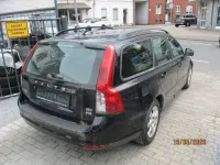 Usado Volvo V50 109 CV (80 kW) 2009 Negro Familiar
