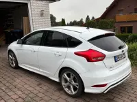 Gebraucht Ford Focus ST-Line 125 PS (91 kW) 2018 Weiß Limousine