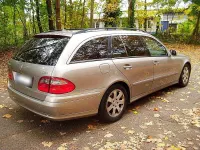Gebraucht Mercedes E220 170 PS (125 kW) 2007 Gold Kombi
