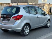 Gebraucht Opel Meriva Edition 101 PS (74 kW) 2011 Silber Van / Kleinbus