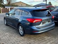 Gebraucht Ford Focus Cool & Connect 101 PS (74 kW) 2019 Blau Kombi