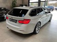 Gebraucht BMW 320 Advantage 184 PS (135 kW) 2018 Weiß Kombi