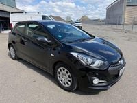 Usado Hyundai i30 Classic 99 CV (72 kW) 2013 Negro Coupe