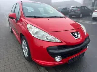 Gebraucht Peugeot 207 Urban Move 95 PS (69 kW) 2008 Rot Kleinwagen