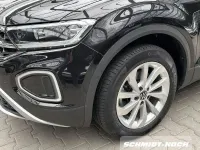 Gebraucht VW T-Roc Style 150 PS (110 kW) 2023 Deep black perleffekt (schwarz) SUV