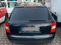 Gebraucht Audi A4 131 PS (96 kW) 2002 Schwarz Kombi
