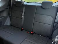 Gebraucht Mitsubishi Colt 75 PS (55 kW) 2011 Weiß Kleinwagen