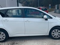 Gebraucht Toyota Verso-S 99 PS (72 kW) 2012 Weiß Van / Kleinbus