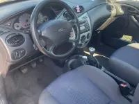 Usata Ford Focus 80 CV (58 kW) 2002 Marrone Utilitaria